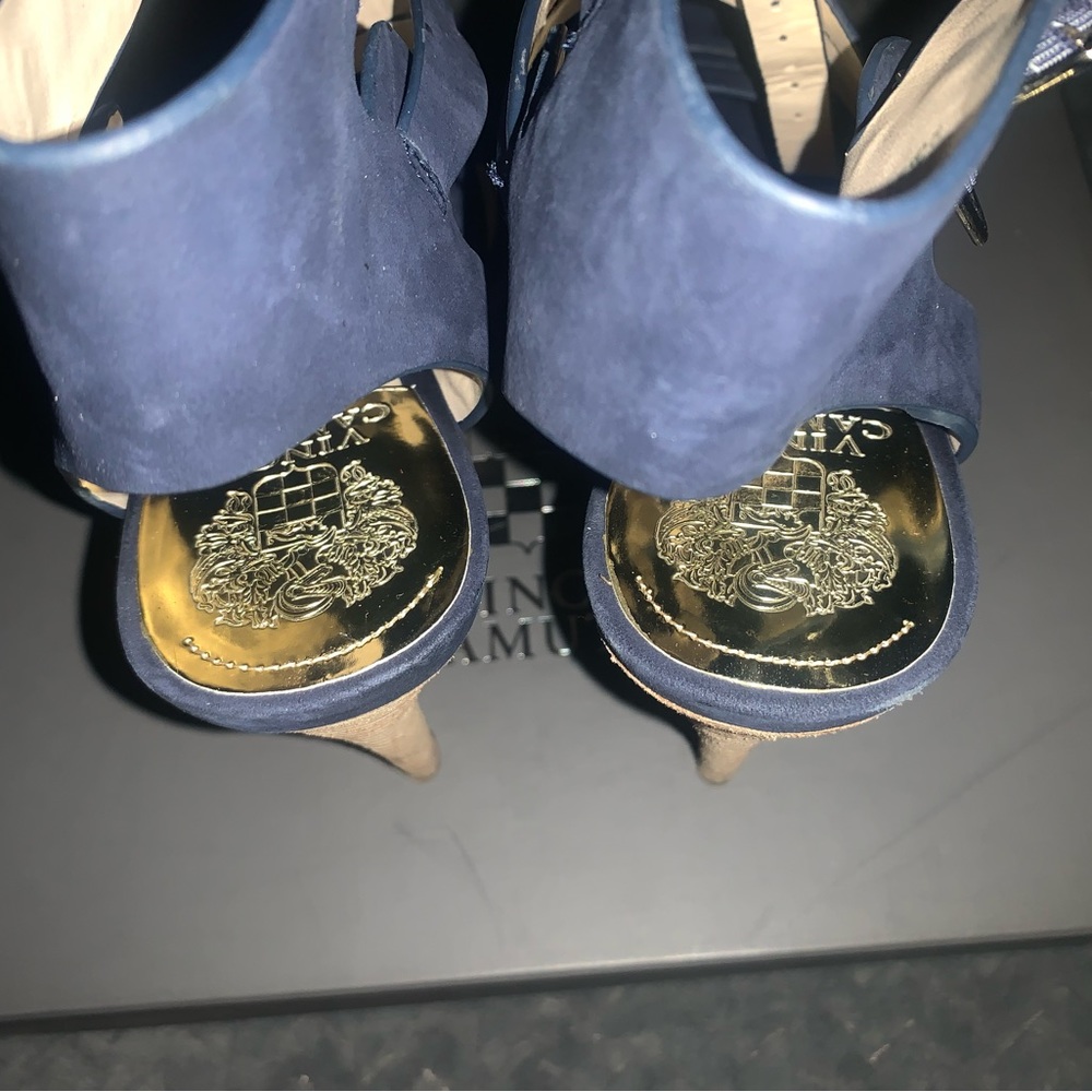 Vince Camuto 3inch Heel Sandal - Picture 4 of 4